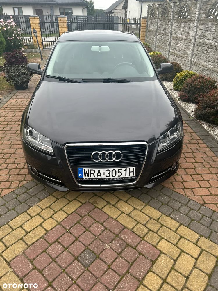 Audi A3 Sportback 2.0 TDI DPF Ambiente - 1