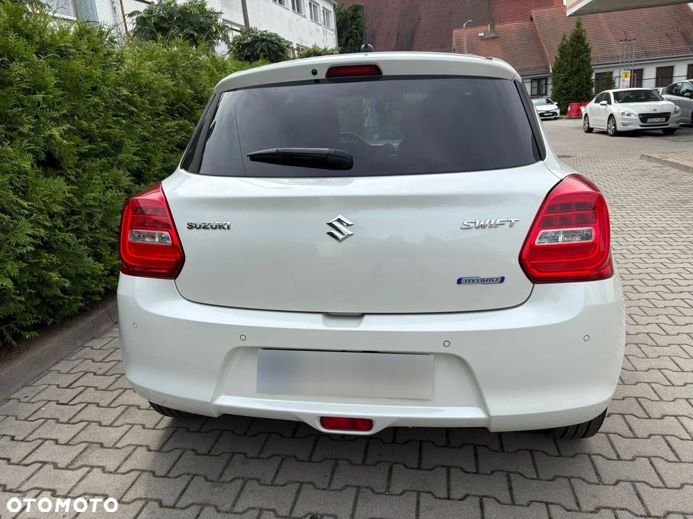 Suzuki Swift 1.2 Dualjet SHVS Premium Plus CVT - 2