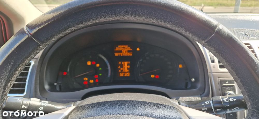 Toyota Avensis 1.8 Premium EU5 - 8