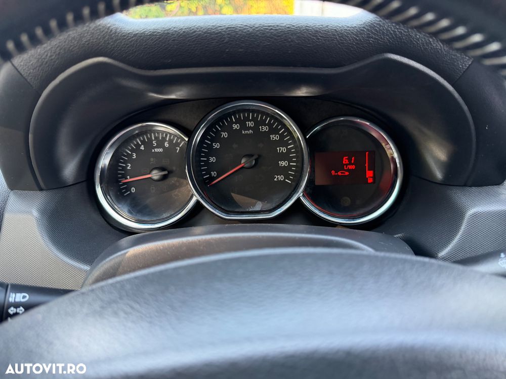 Dacia Duster 1.5 dCi 4x2 Prestige - 33