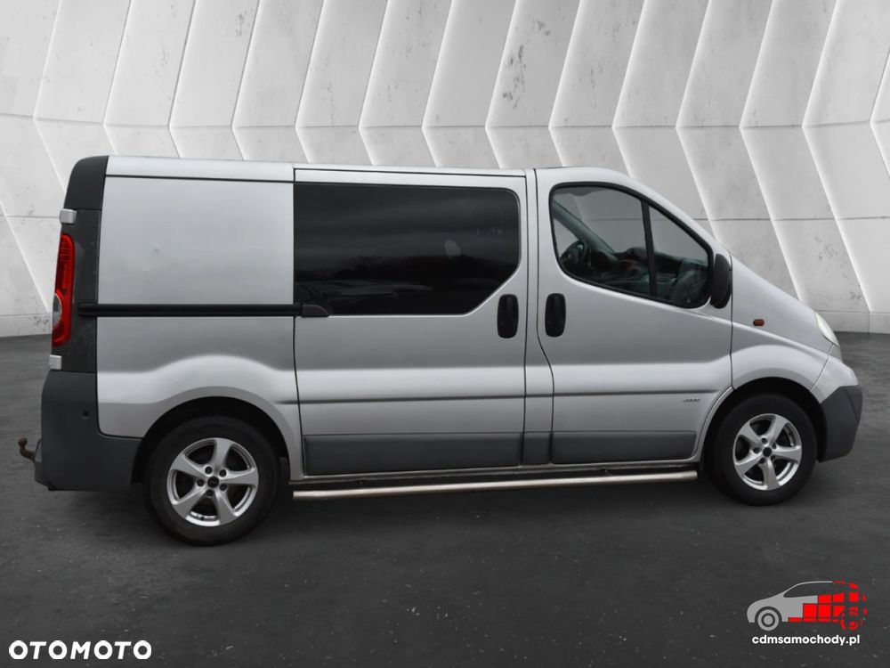 Opel Vivaro - 11