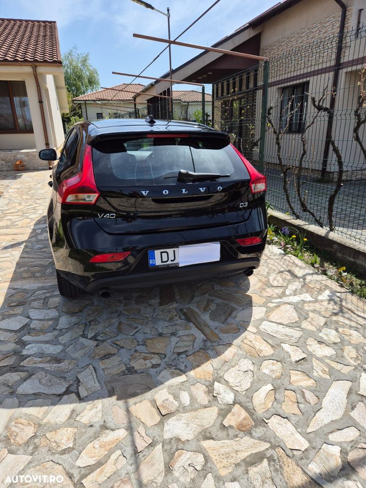 Volvo V40 D3 Aut. Momentum - 17