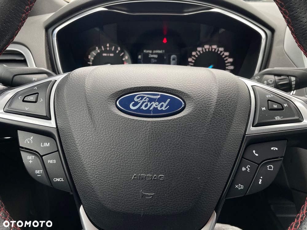 Ford Mondeo 1.5 EcoBoost ST-Line - 25