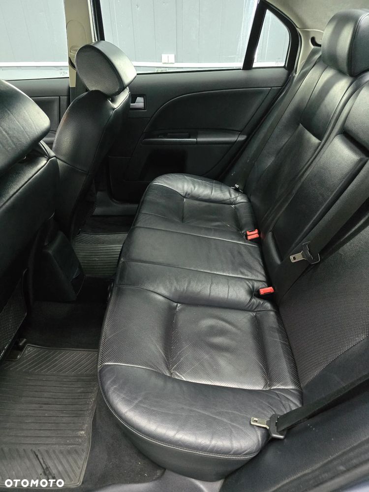 Ford Mondeo - 16