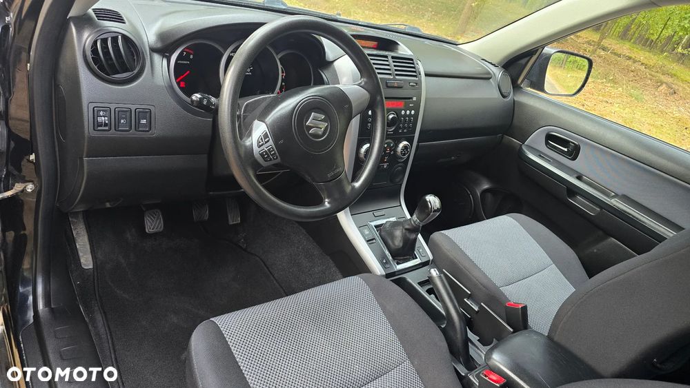 Suzuki Grand Vitara 1.6 - 14