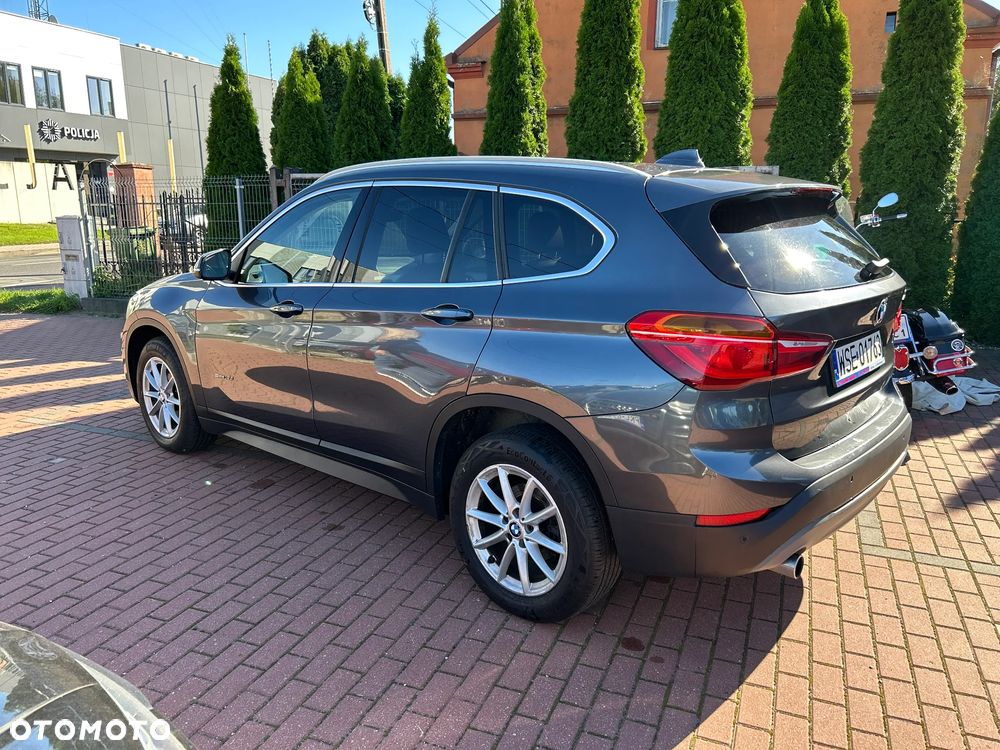 BMW X1 sDrive18d - 6