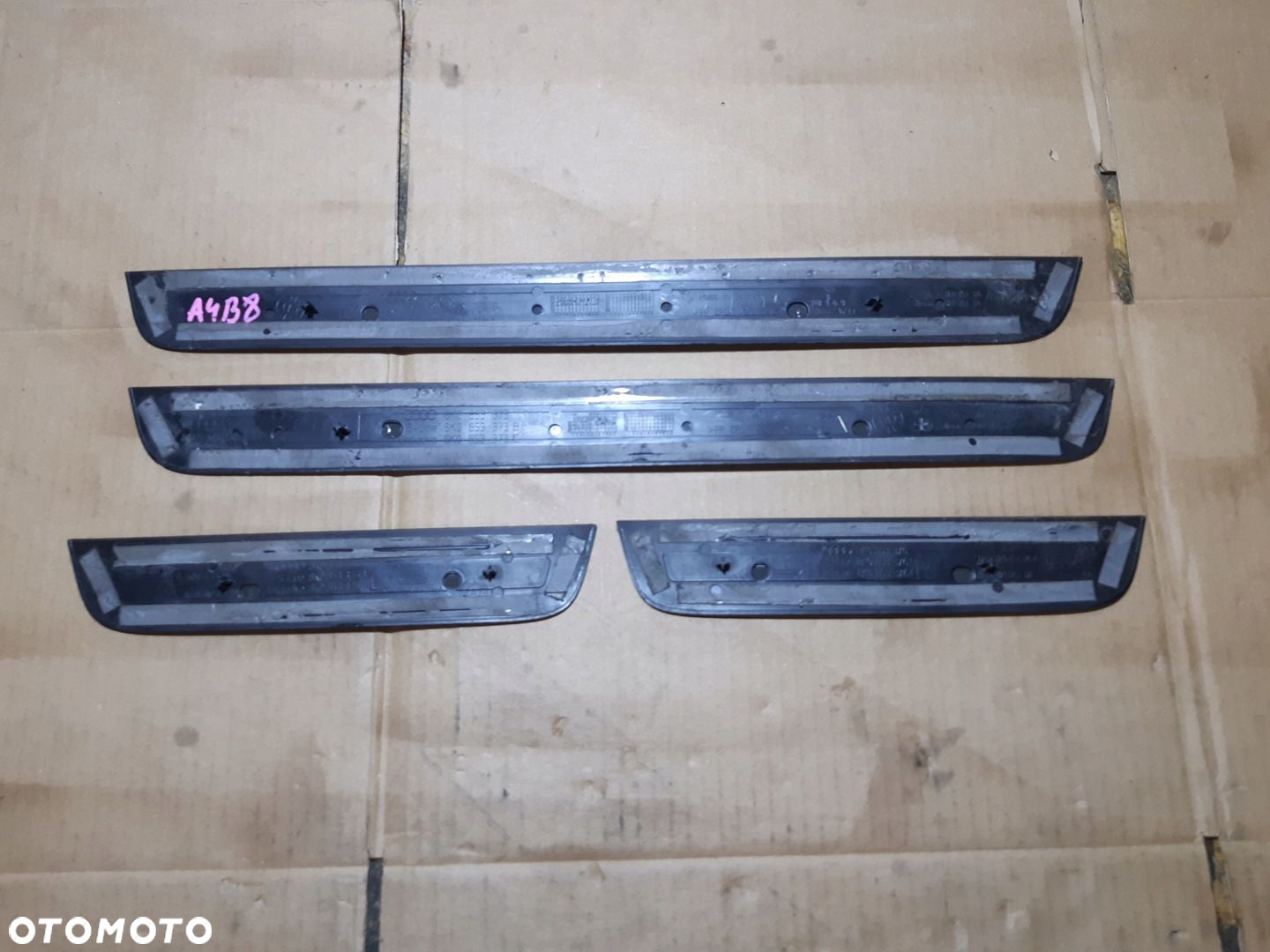 AUDI A4 B8 S-LINE LISTWY PROGOWE KOMPLET 8K0853373B 8K0853374B - 9
