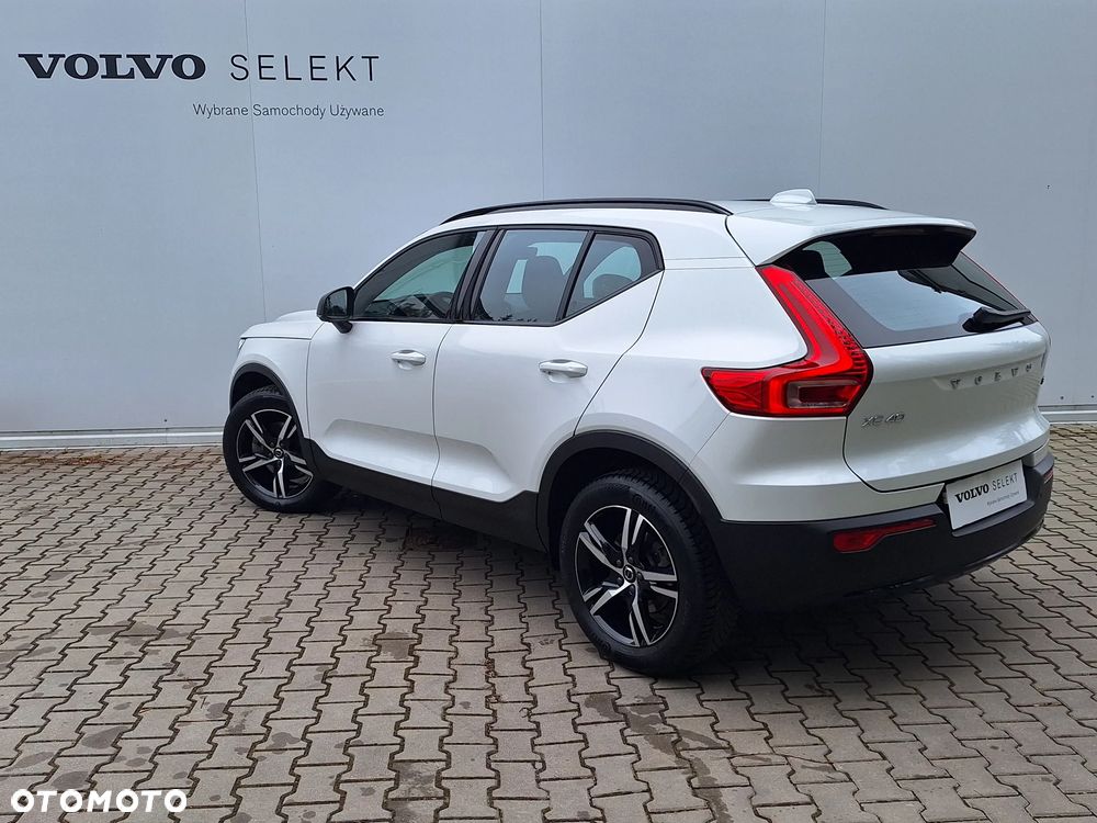 Volvo XC 40 B3 Plus Dark - 7