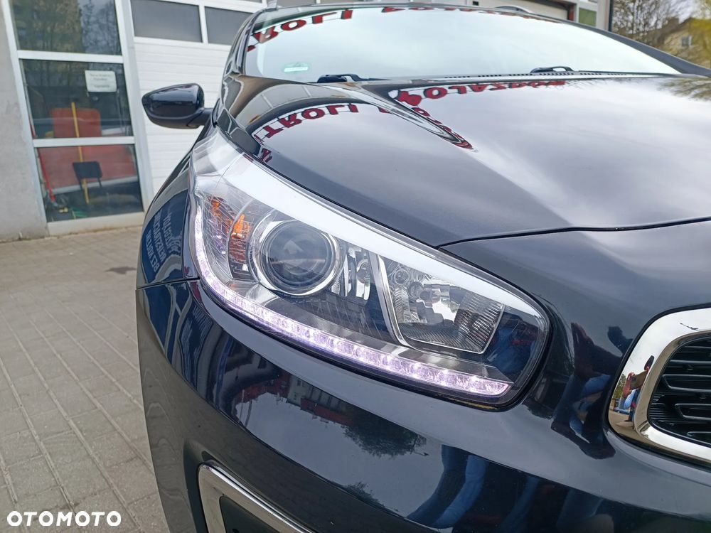 Kia Ceed 1.0 T-GDI ISG Vision - 12