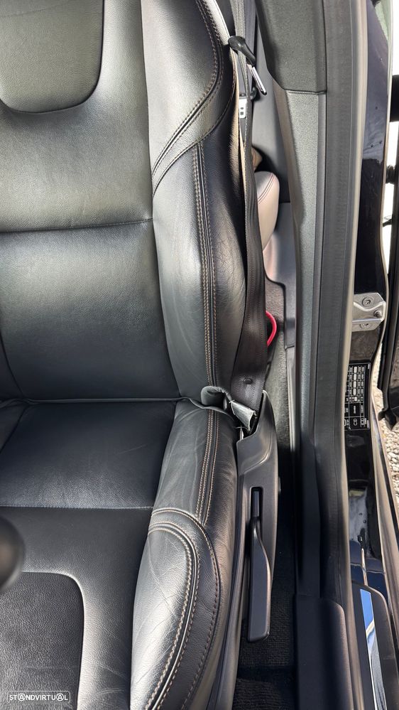 Volvo XC 60 2.0 D4 Dynamic Edition Geartronic - 19