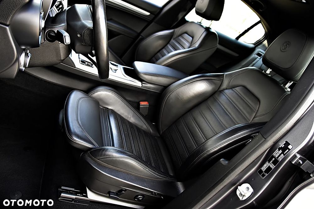 Alfa Romeo Stelvio 2.0 Turbo Veloce Q4 - 17