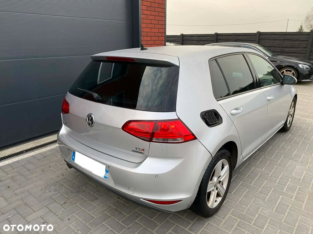Volkswagen Golf 1.6 TDI BlueMotion Technology DSG Comfortline - 36