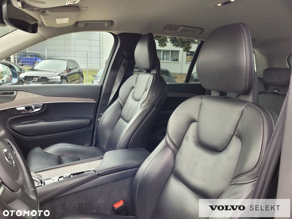 Volvo XC 90 - 19