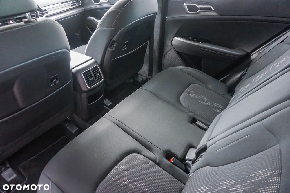 Kia Sportage 1.6 T-GDI HEV L 4WD - 27