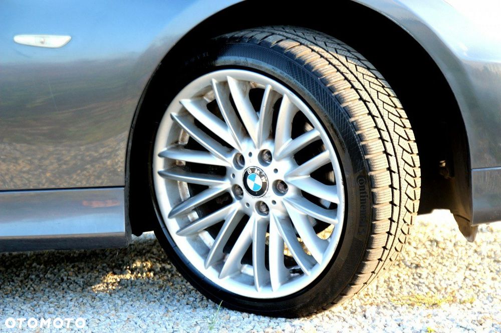 BMW Seria 3 325i - 5