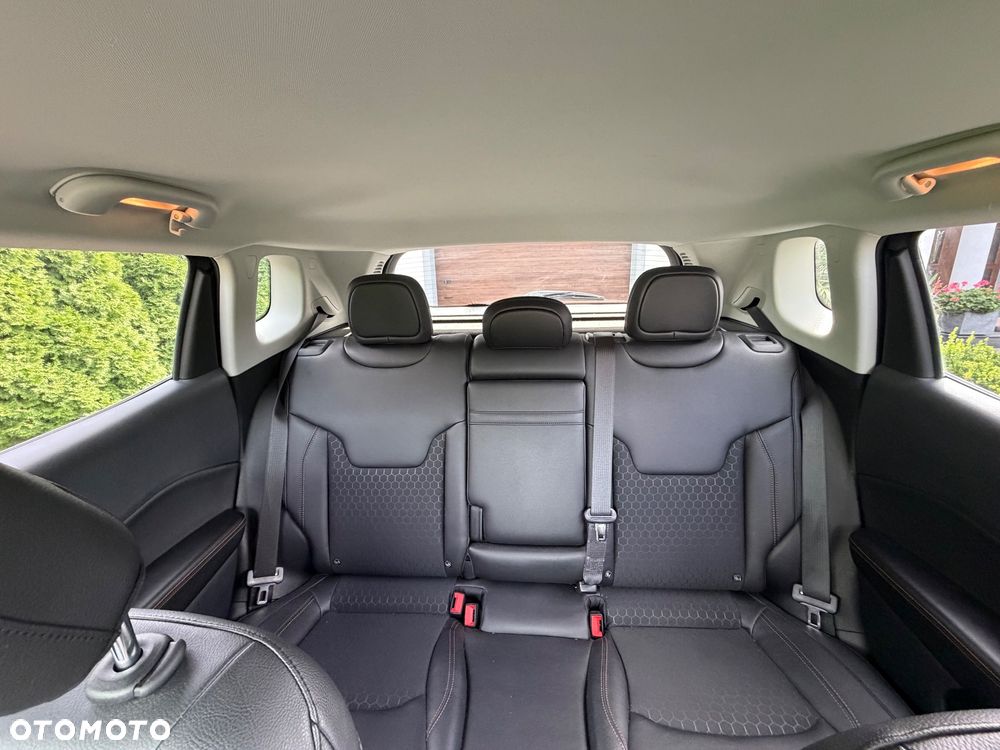 Jeep Compass 1.3 TMair Limited FWD S&S DDCT - 9