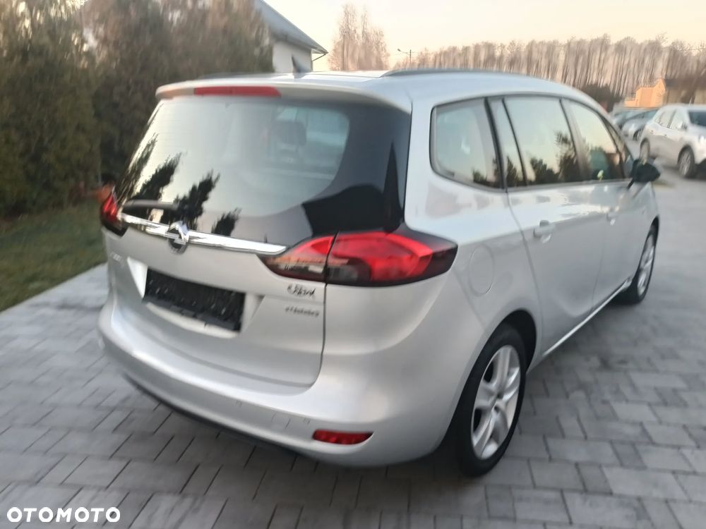 Opel Zafira - 13