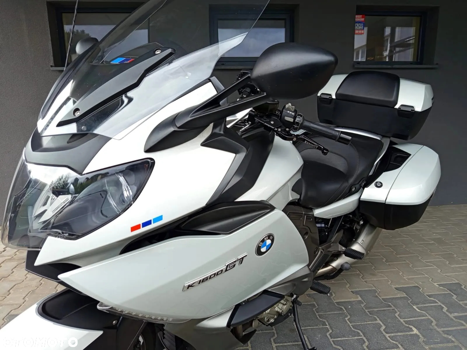 BMW K - 9