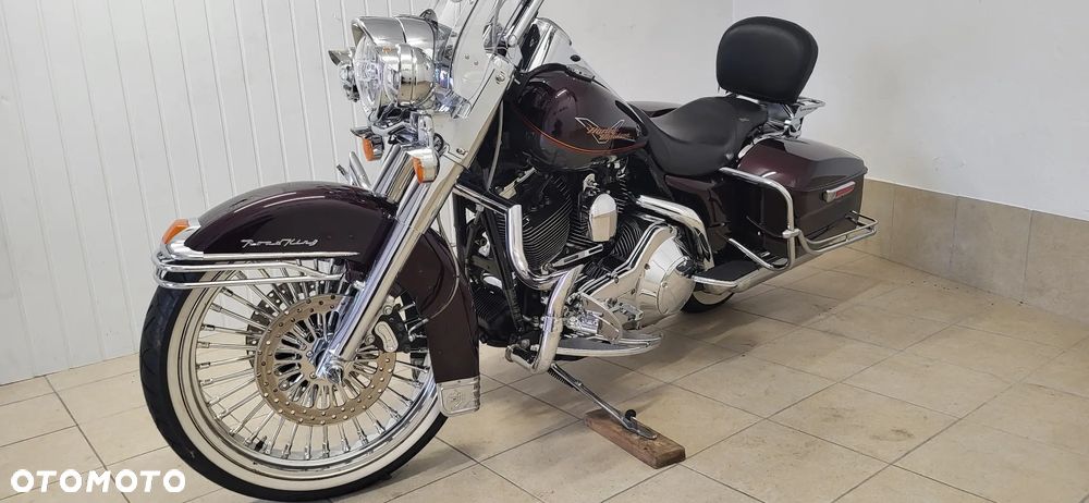 Harley-Davidson Touring Road King - 13