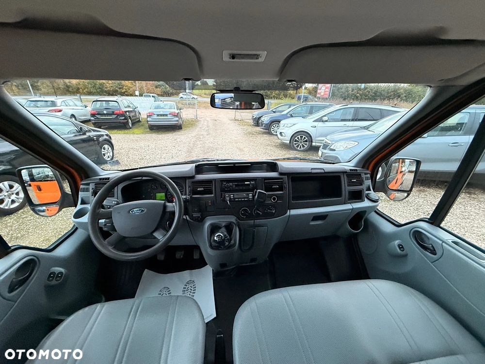 Ford Transit - 22
