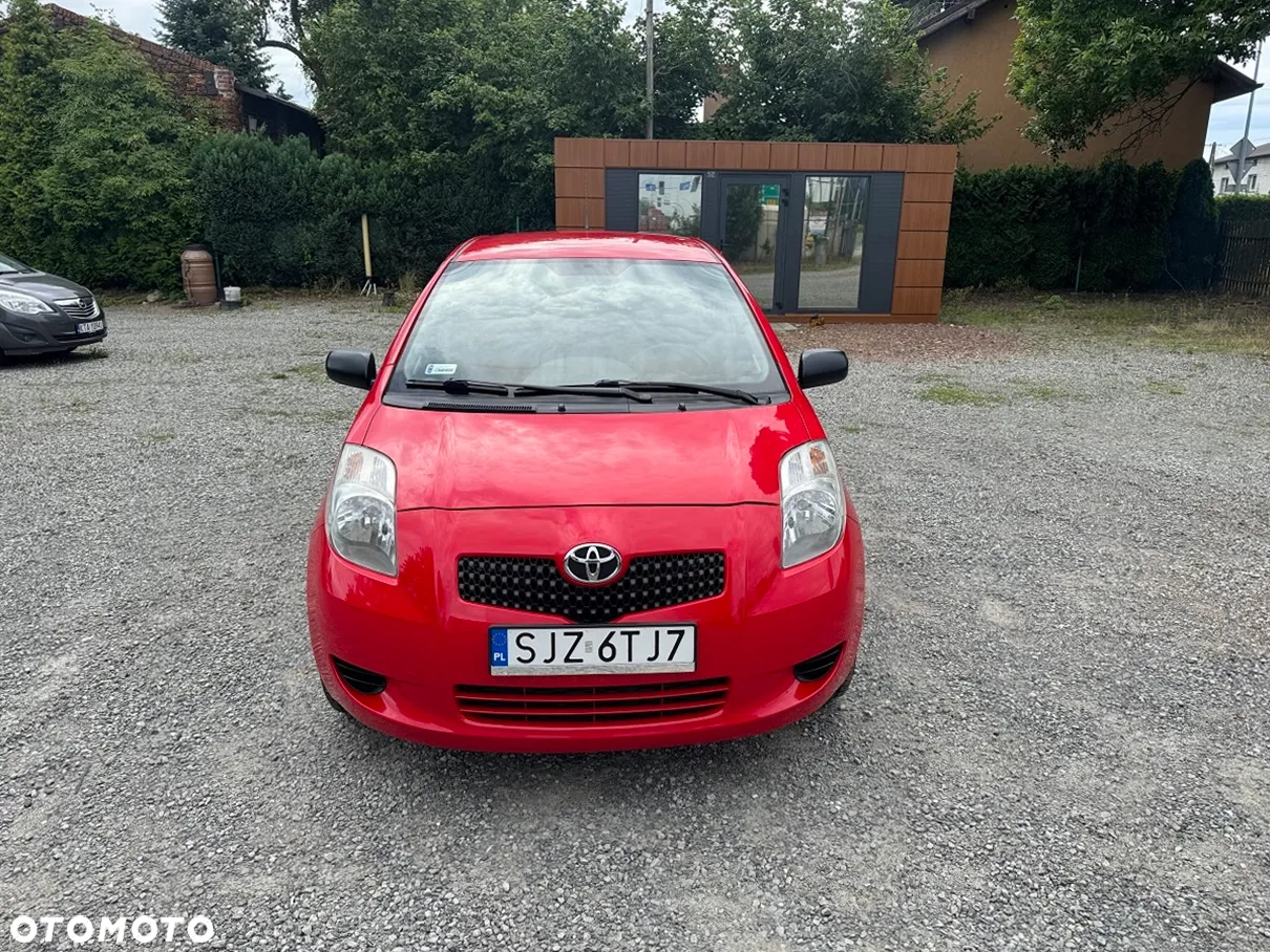 Toyota Yaris - 24