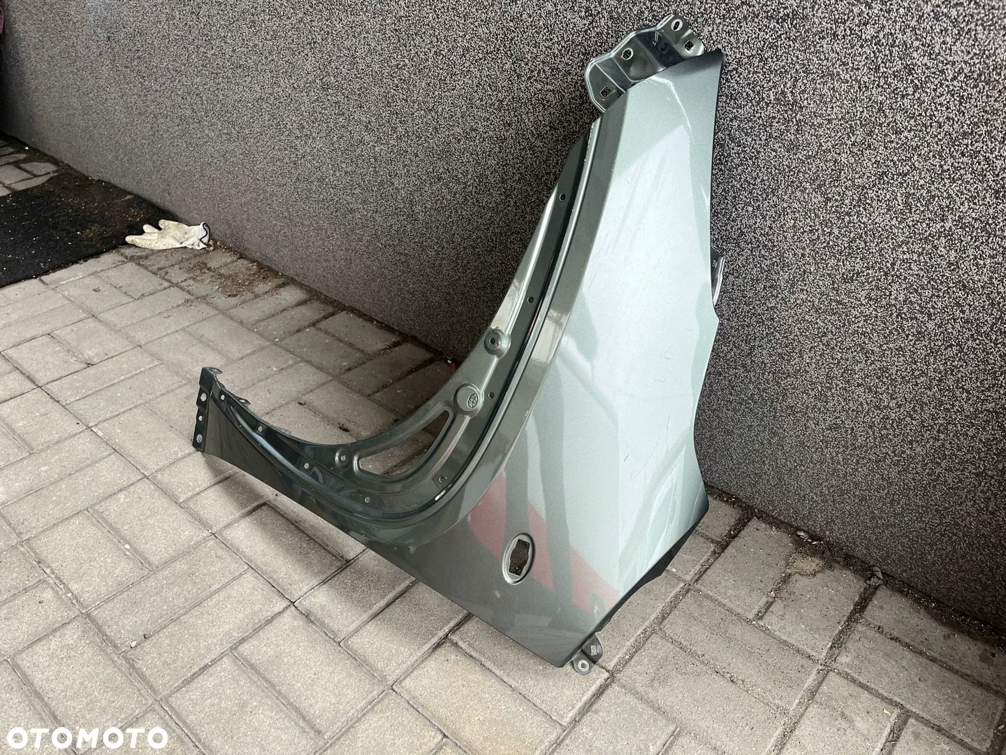 BŁOTNIK LEWY TOYOTA AYGO X 2022-- - 2