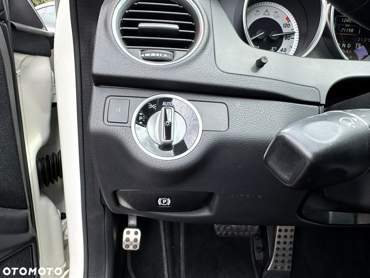 Mercedes-Benz Klasa C 250 Coupe (BlueEFFICIENCY) 7G-TRONIC - 14