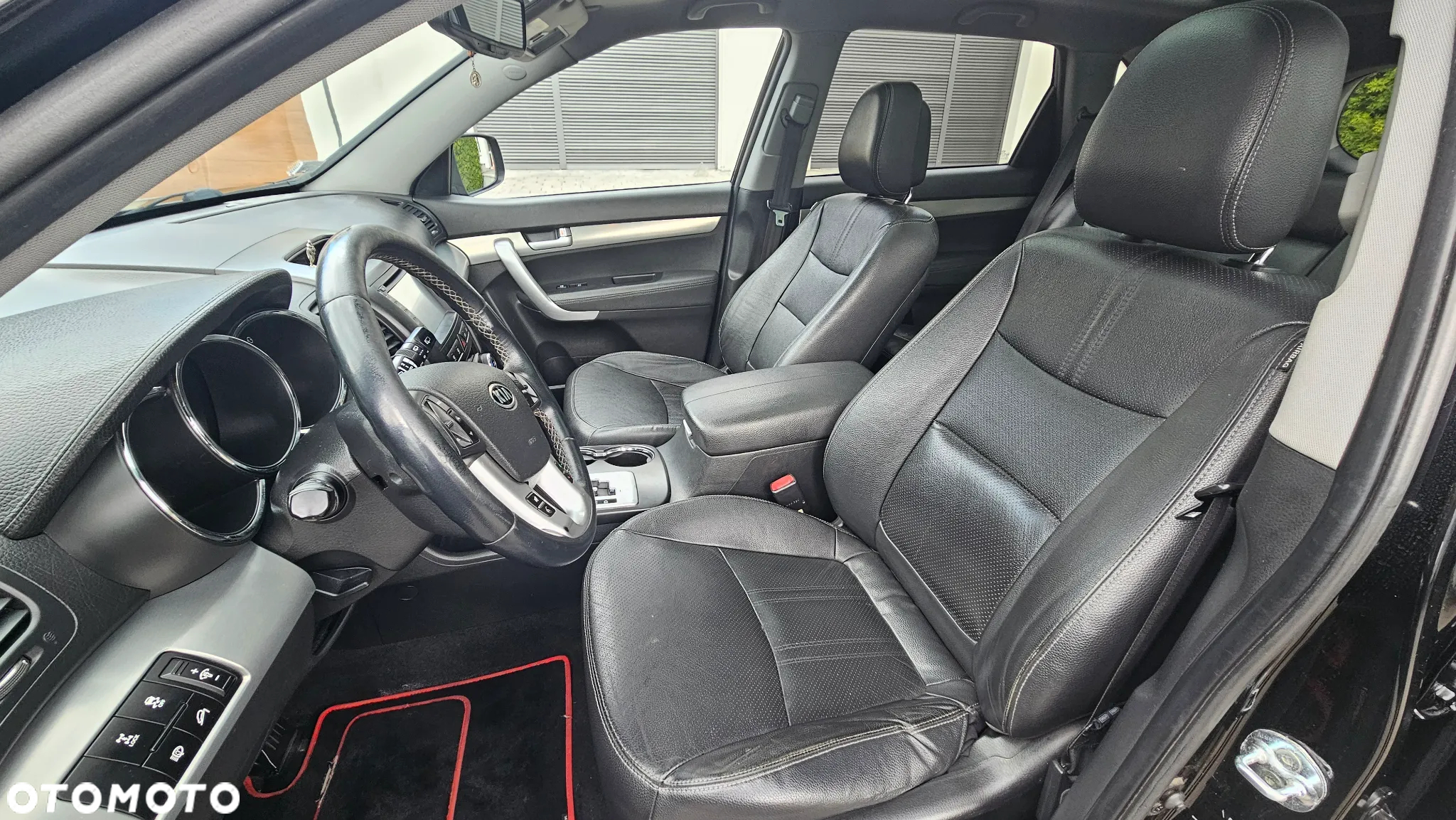 Kia Sorento - 13