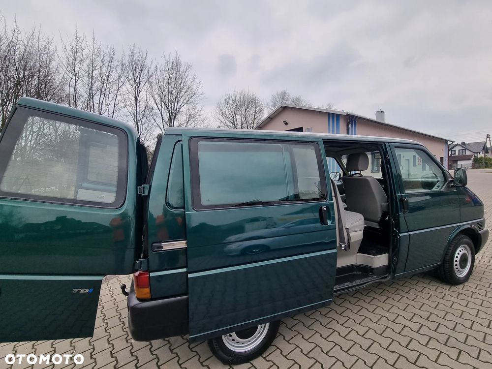 Volkswagen Transporter - 22