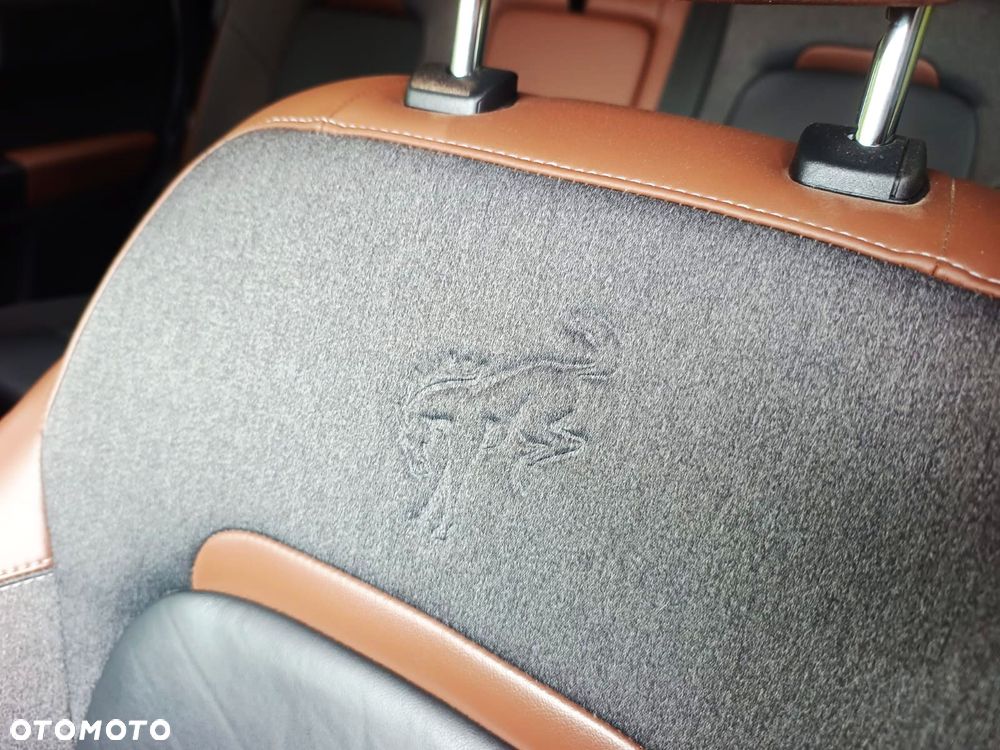 Ford Bronco - 27