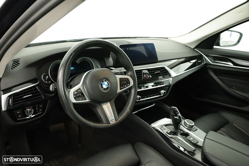 BMW 530 e Line Luxury - 6