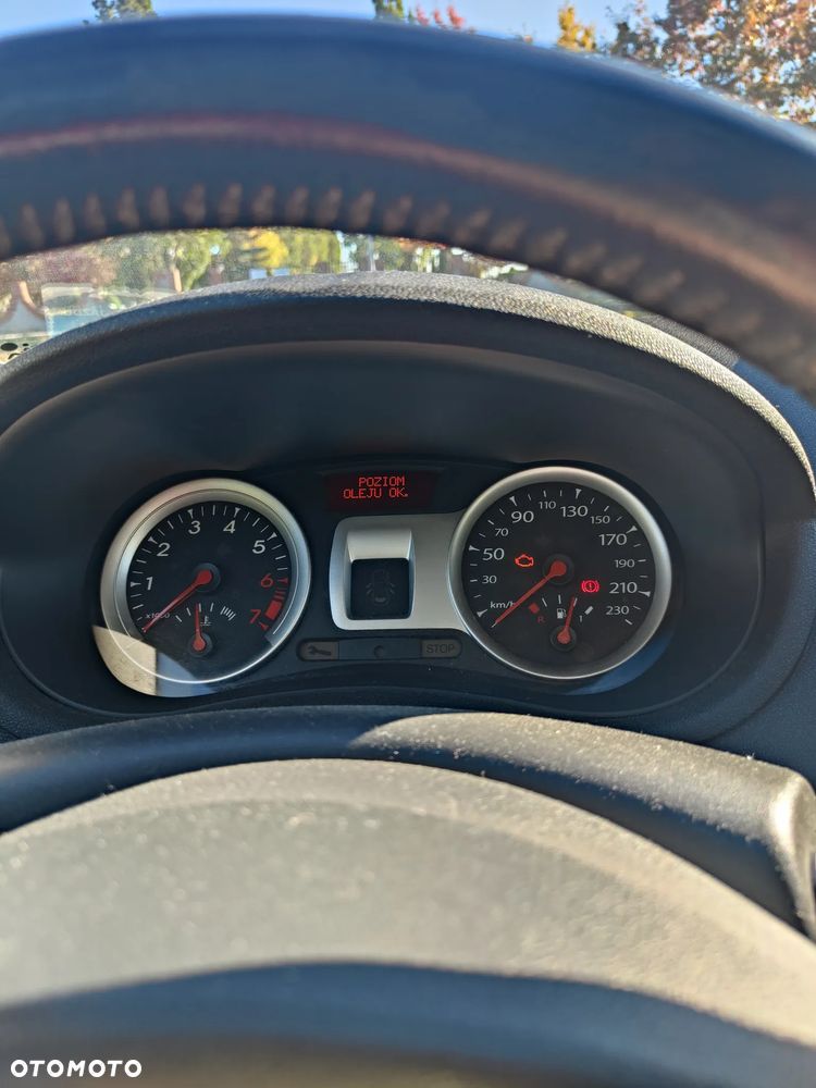 Renault Clio 1.2 16V TCE Alize - 13