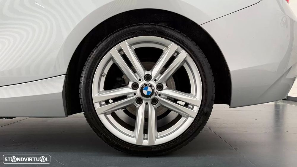 BMW 218 i Cabrio Line Sport - 28