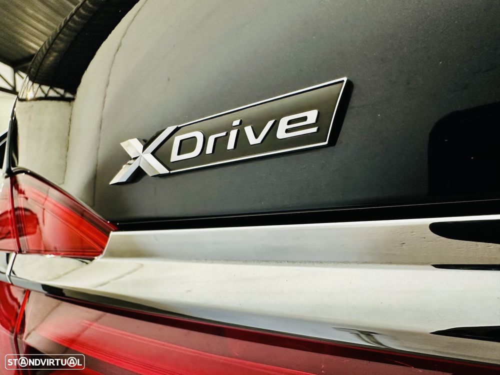 BMW 740 d xDrive Pack M - 39