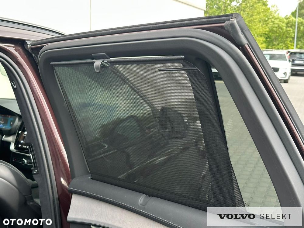 Volvo XC 90 - 31
