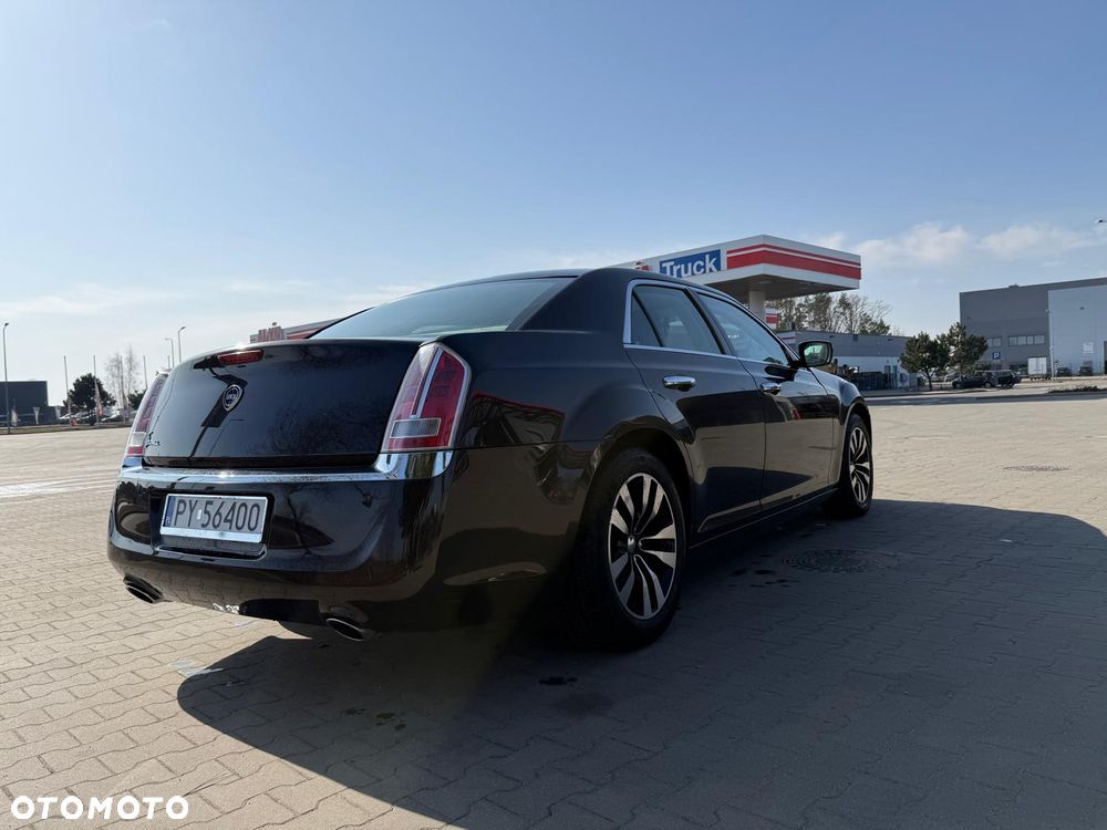 Lancia Thema 3.0CRD Platinum - 5