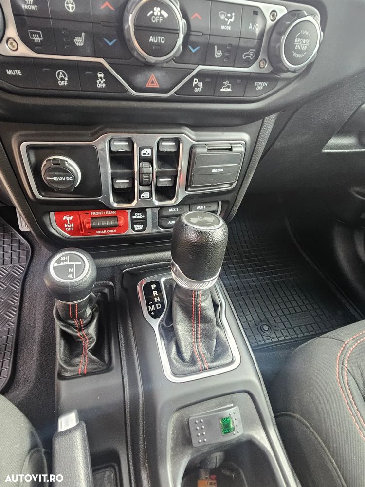 Jeep Wrangler 2.0 Turbo AT8 Rubicon - 23