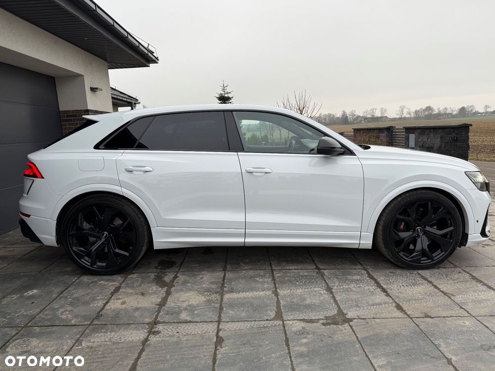 Audi RS Q8 - 6
