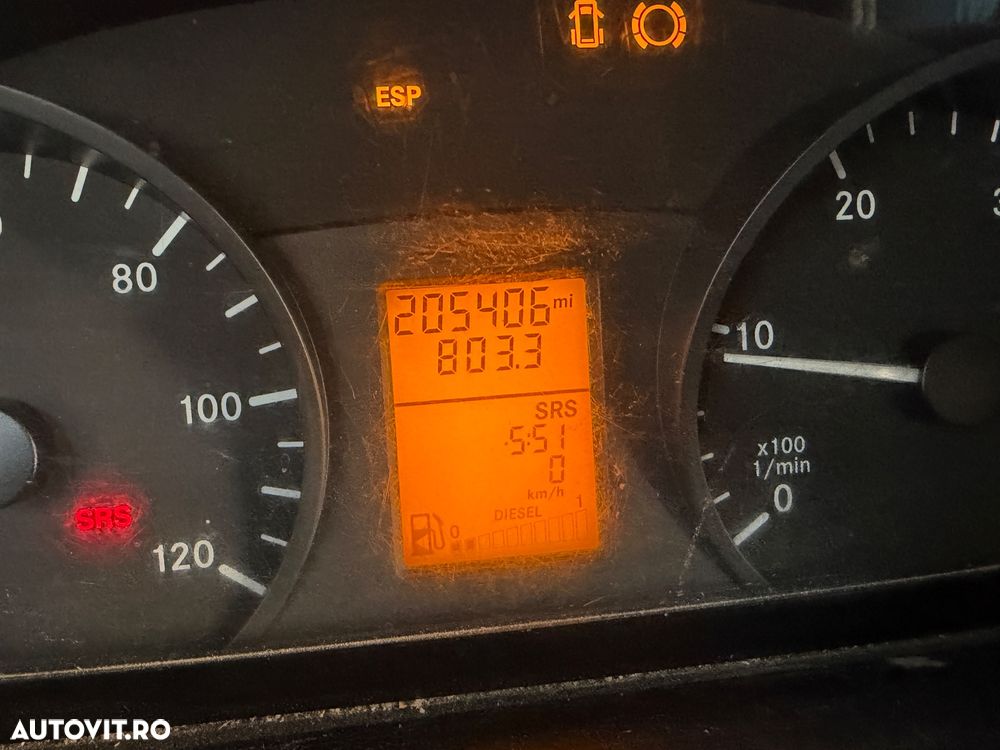 Mercedes-Benz Sprinter - 11