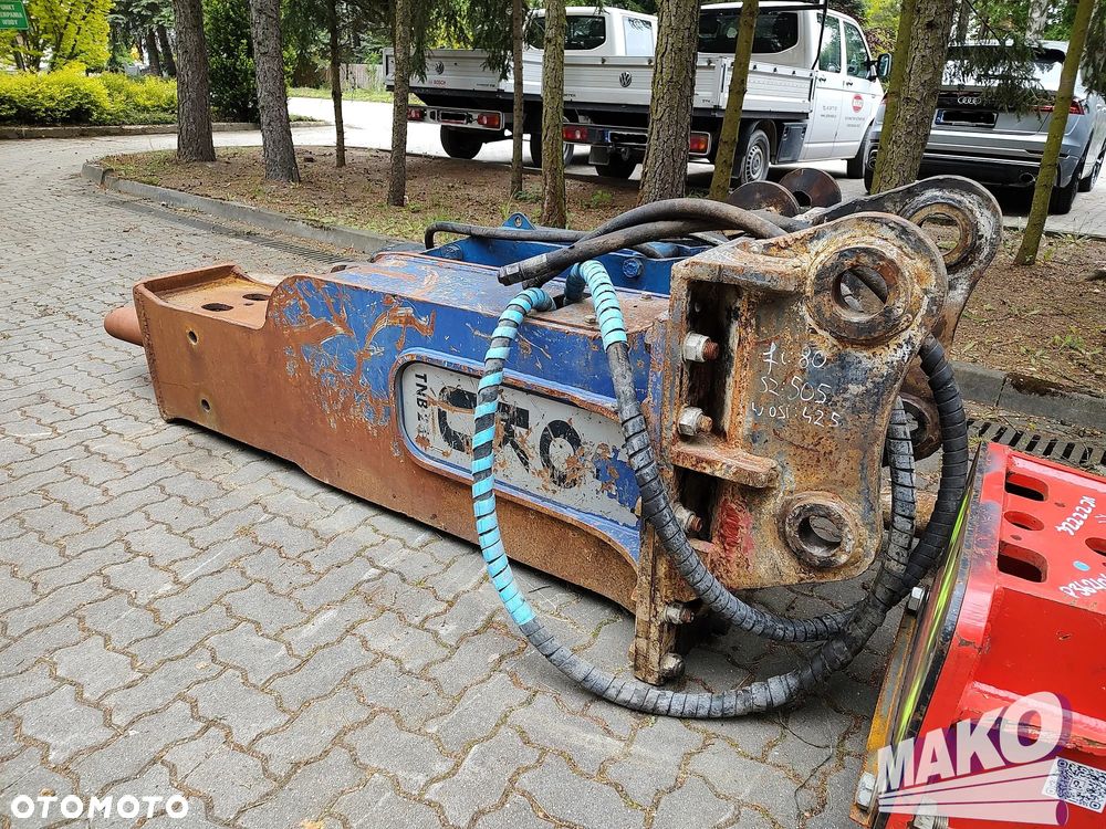 Młot hydrauliczny Toku TNB230 2250kg do koparki - 2