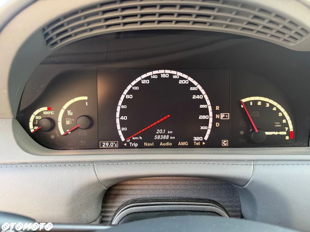 Mercedes-Benz CL 63 AMG - 11