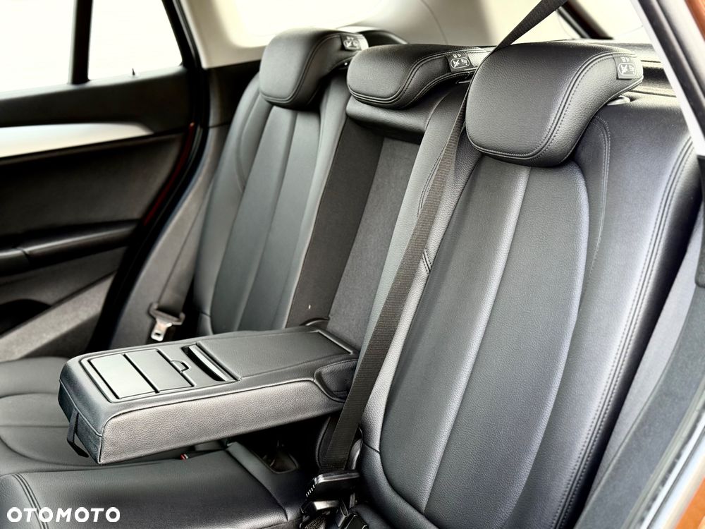 BMW X1 sDrive16d Sport Line - 27