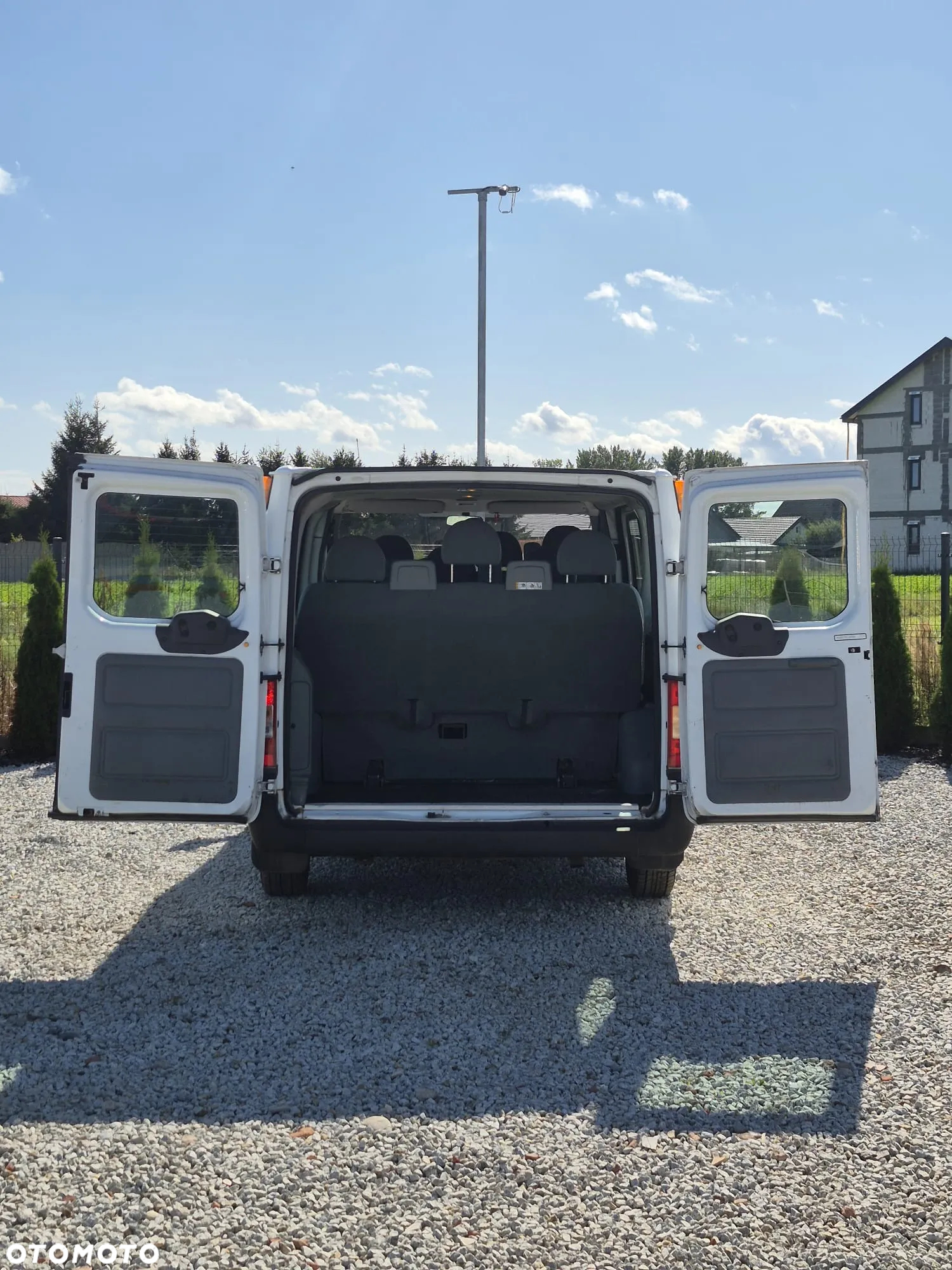 Ford Transit - 11