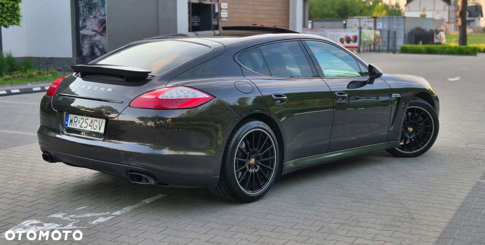 Porsche Panamera Diesel Platinum Edition - 30