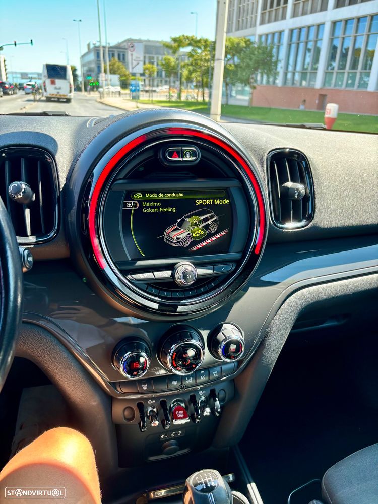 MINI Countryman Cooper D - 18