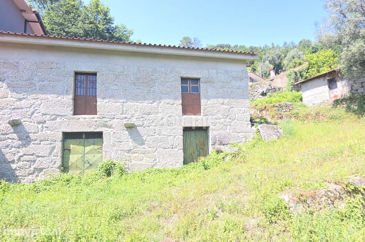 Moradias para restauro+ Terreno - Grande imagem: 2/20
