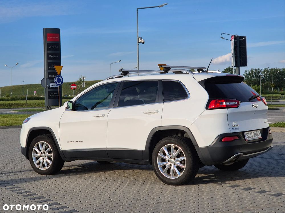 Jeep Cherokee - 7