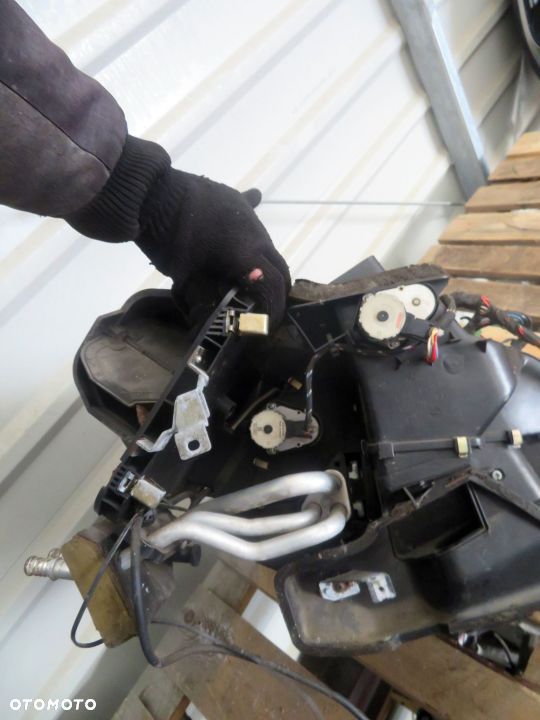 NAGRZEWNICA 7 II E32 1382845 532933811A BMW 1986-1994 - 5