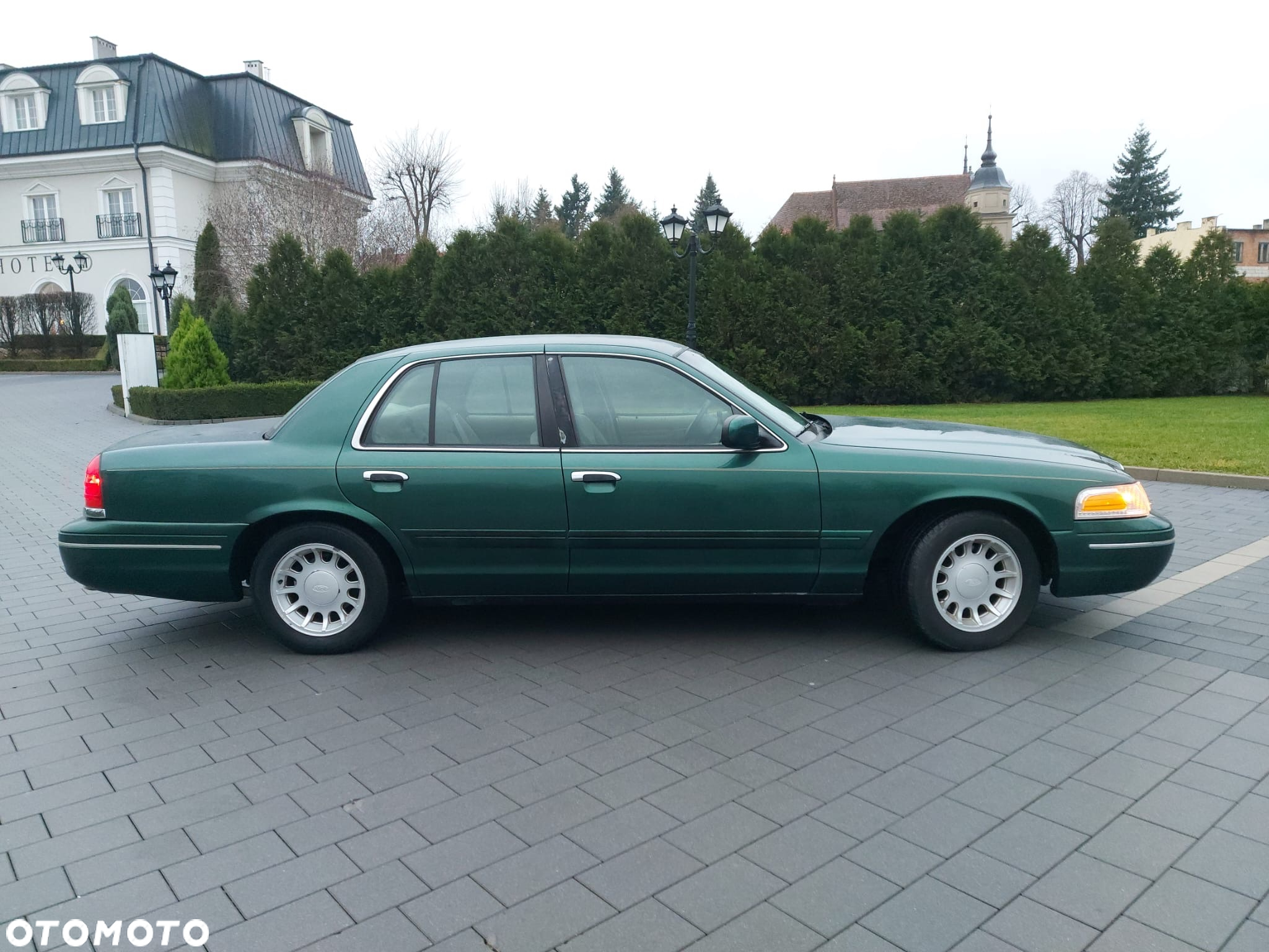 Ford Crown Victoria 4.6 LTD LX - 5