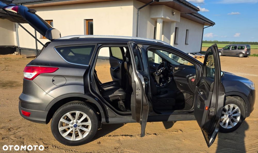 Ford Kuga 2.0 TDCi FWD Titanium - 10